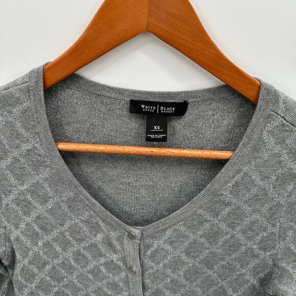WHITE HOUSE BLACK MARKET Grey Metallic Snap Closure Cardigan Sweater // XS - Picture 3 of 8